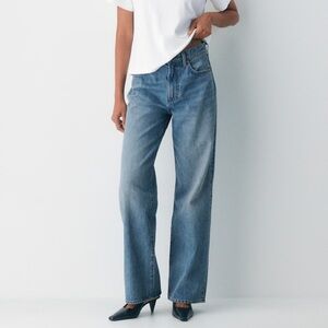 Aritzia Denim Forum The Farrah Hi-Rise Wide Jean Size 26 | High Rise Wide Leg